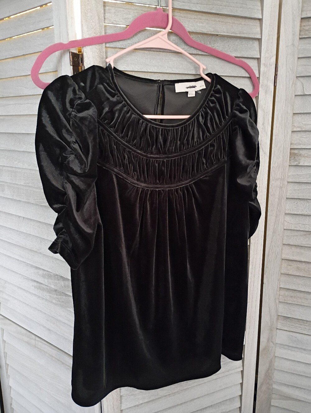 LOFT Size Medium Petite Black Velour Puff Sleeve Victorian Look Blouse NEW